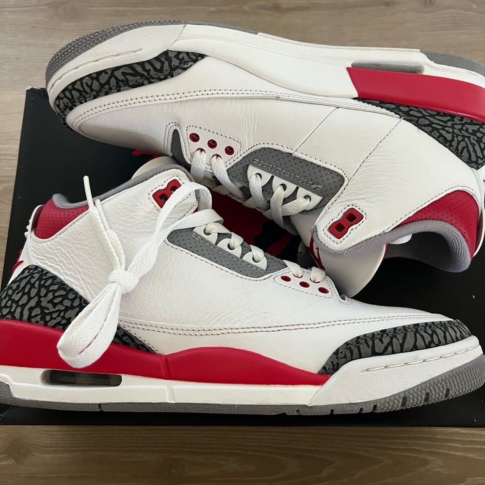 Jordan 3 Fire Reds